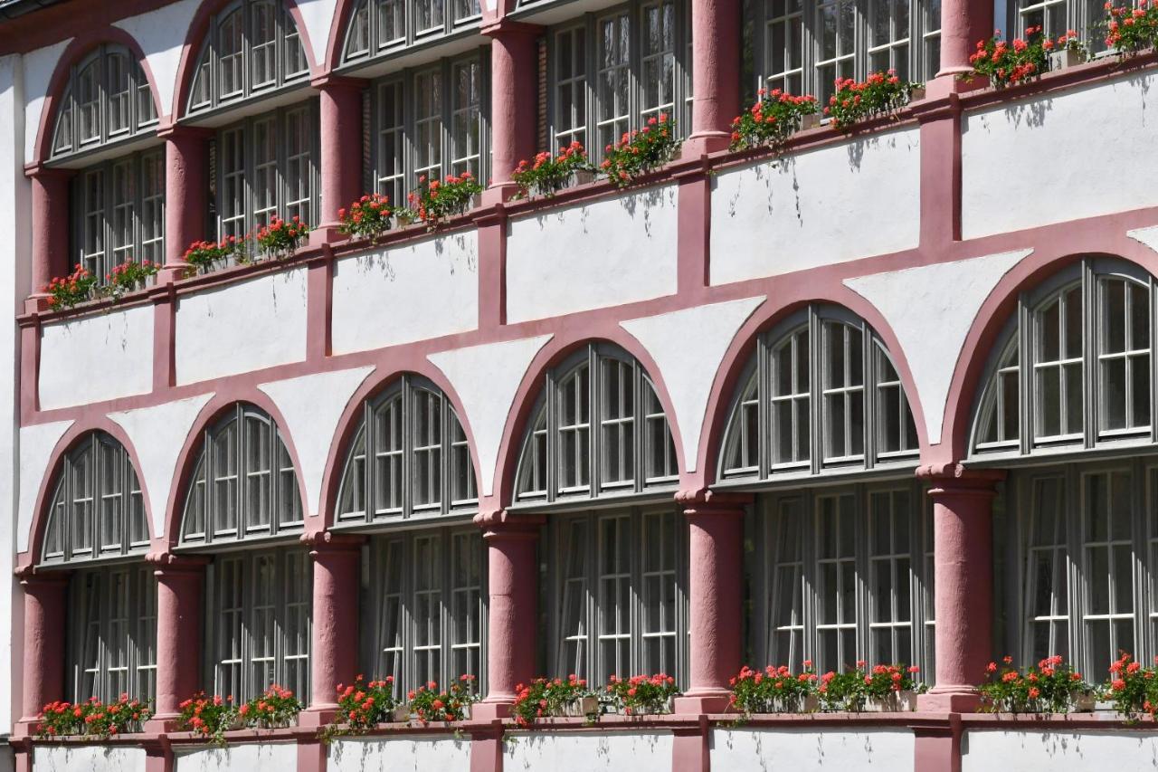 Hotel Bischofshof Am Dom Regensburg Exterior photo